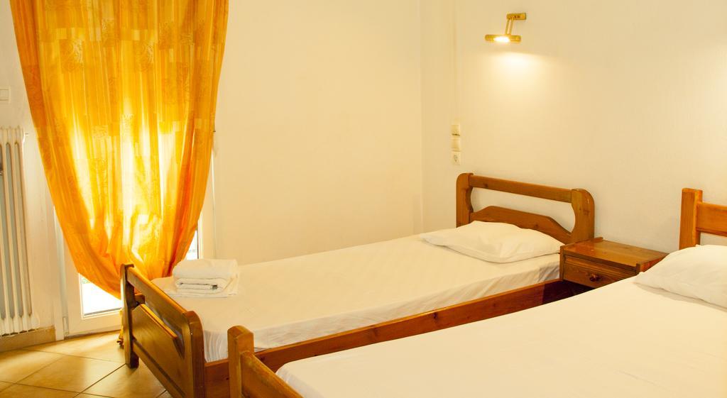 Stavrodromi Hotel Игуменица Екстериор снимка