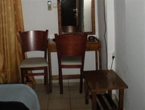 Stavrodromi Hotel Игуменица Екстериор снимка